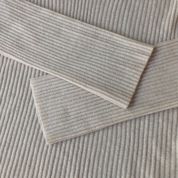 VINCE cashmere light sweater size M - Picture 11 of 11